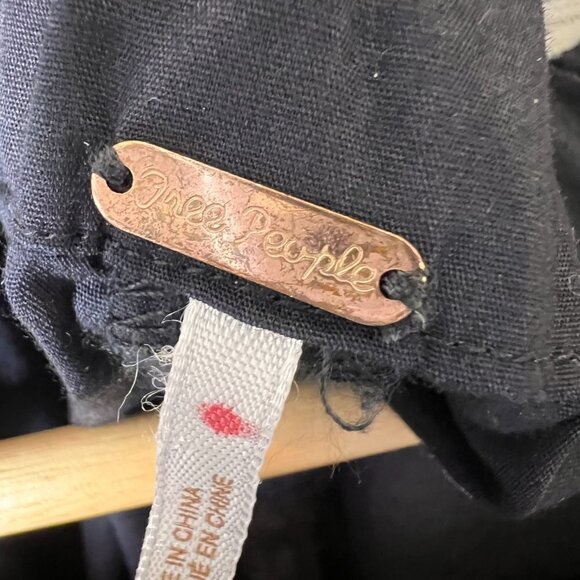 Free People Blouse Womens SZ S/P Black Show Me Some Shoulder Slit Sleeve Modern - Picture 3 of 14